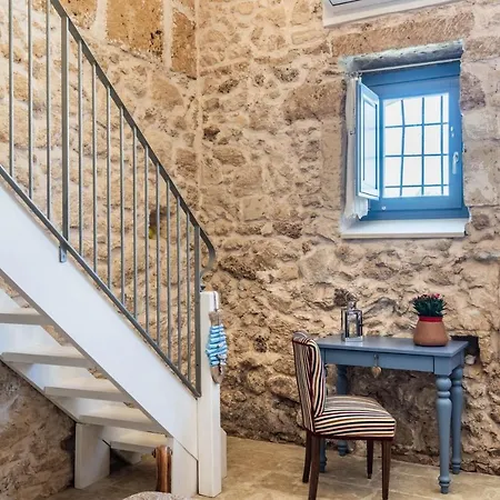 Michael Garden Bed & Breakfast