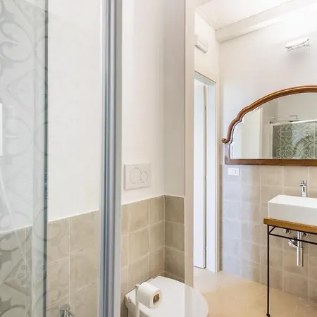 Alojamento de Acomodação e Pequeno-almoço Michael Garden 4*