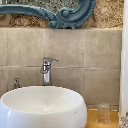 Michael Garden 4* Noto