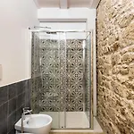 Oda ve Kahvaltı Michael Garden