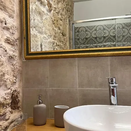 Michael Garden Bed and breakfast