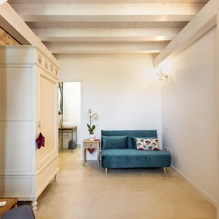 Michael Garden Alojamento de Acomodação e Pequeno-almoço 4*