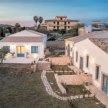 Michael Garden Bed & Breakfast 4*