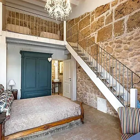 Michael Garden 4* Noto