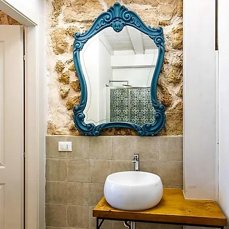 Michael Garden 4* Noto
