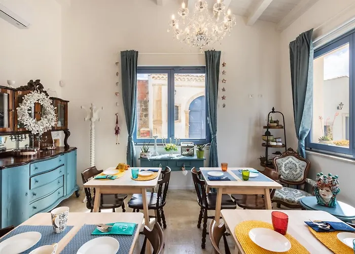 Michael Garden Bed & Breakfast 4*