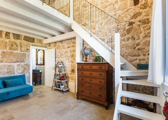 Michael Garden Bed & Breakfast 4*