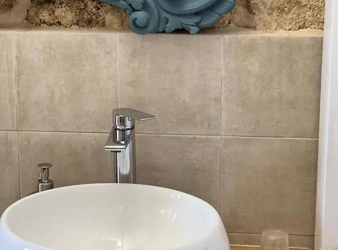 Michael Garden 4* Noto